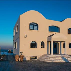 6 bedroom luxury villa with pool near Agia Pelagia, sleeps 12